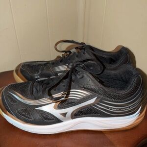 Mizuno Cyclone Speed 3 Womens Size 9.5  Black White Volleyball Shoes EUC